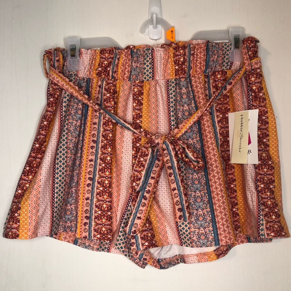 Bobbie Brooks super soft shorts with belt .